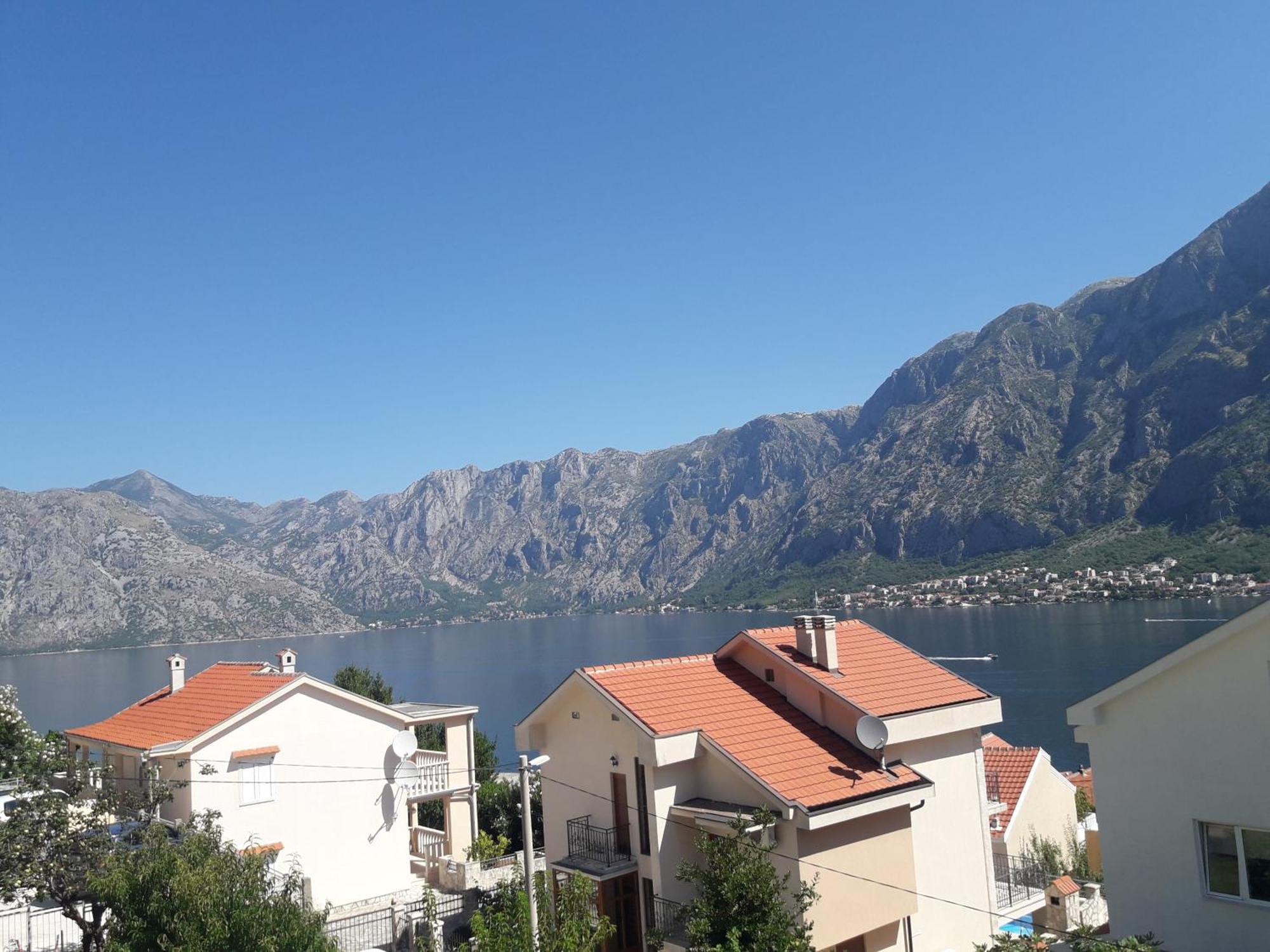 Mir Apartment Kotor Luaran gambar