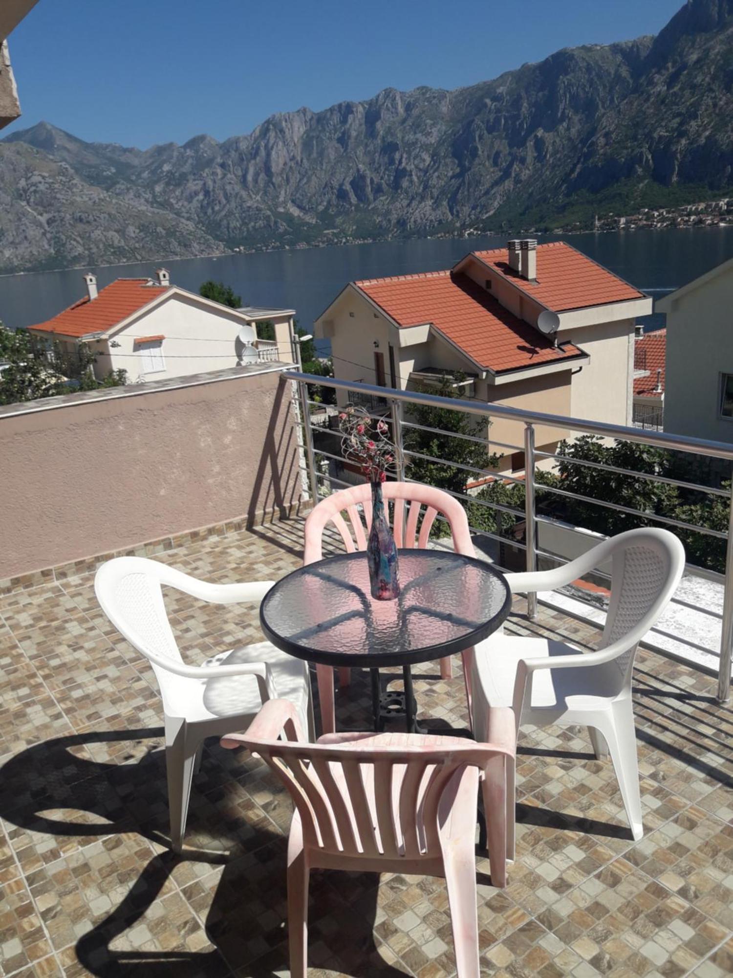 Mir Apartment Kotor Luaran gambar